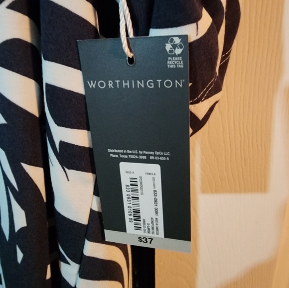 Worthington 3/4 sleeve top - Picture 2 of 4